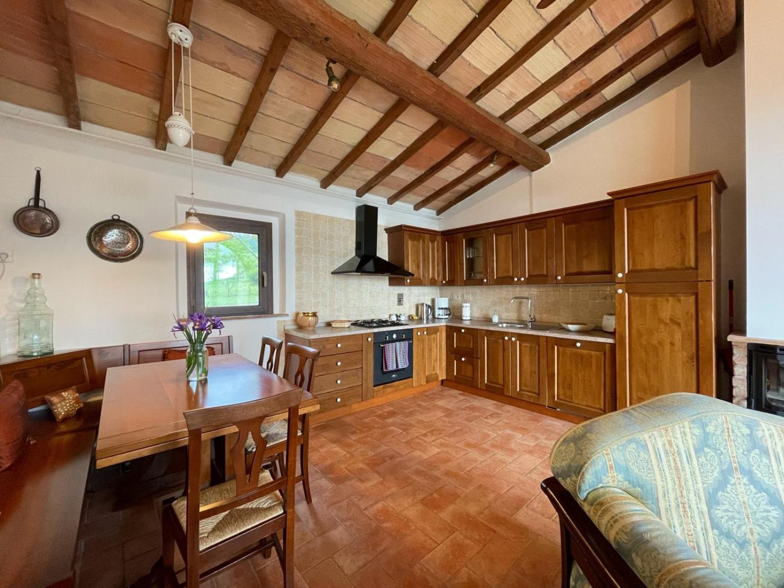 Borgo Poggio Bianco Villa Сартеано Екстериор снимка