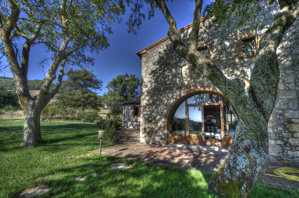 Borgo Poggio Bianco Villa Сартеано Екстериор снимка