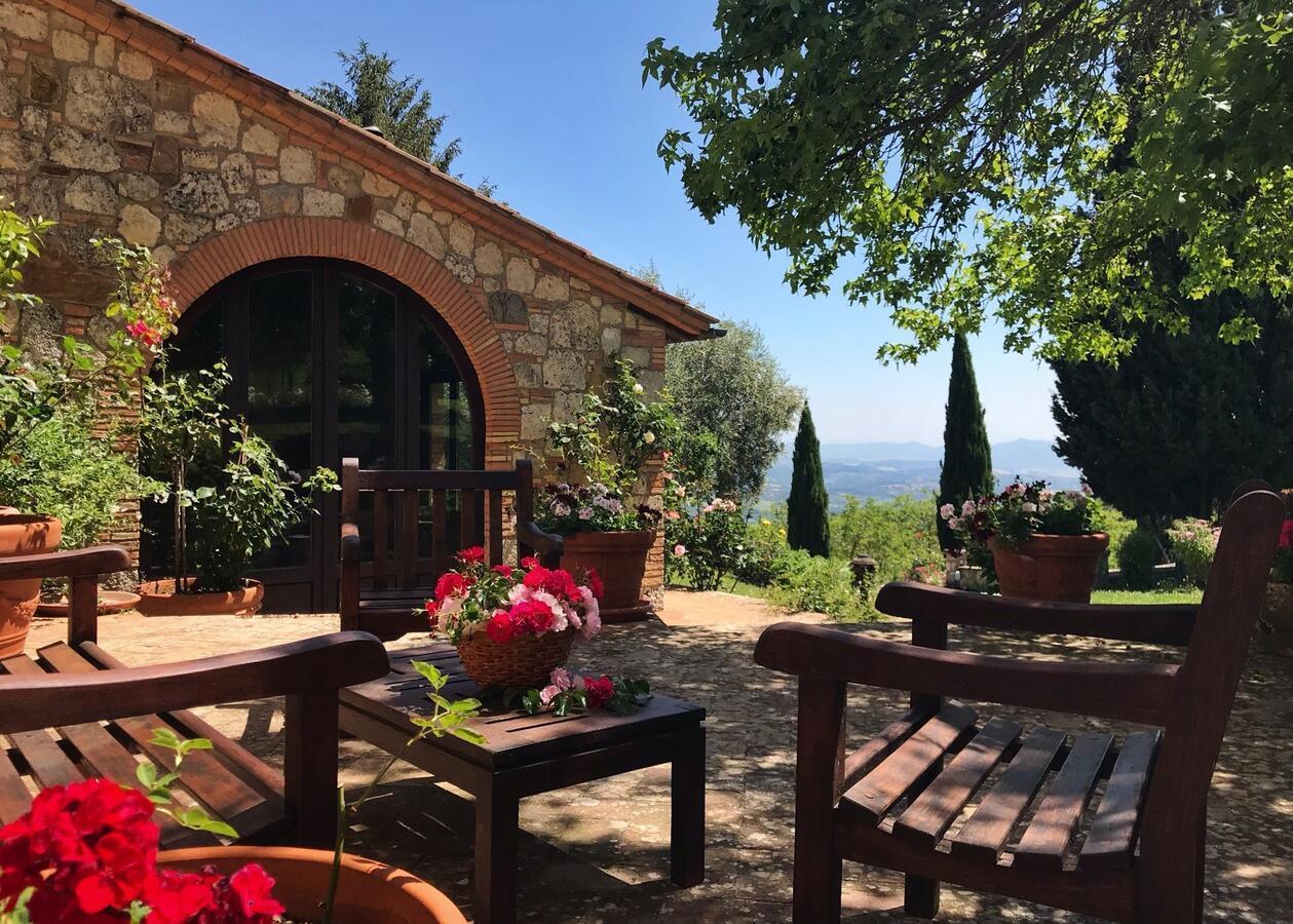 Borgo Poggio Bianco Villa Сартеано Екстериор снимка