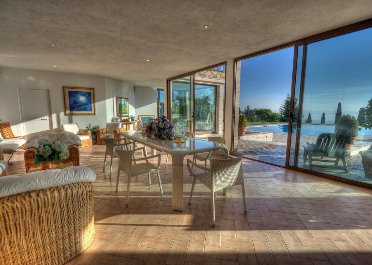 Borgo Poggio Bianco Villa Сартеано Екстериор снимка
